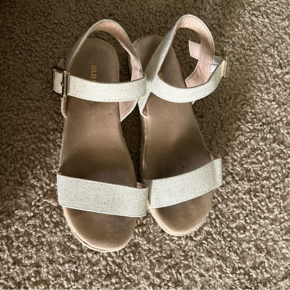 Old Navy | Linen Blend Canva Espadrille Sandals - Picture 3 of 8